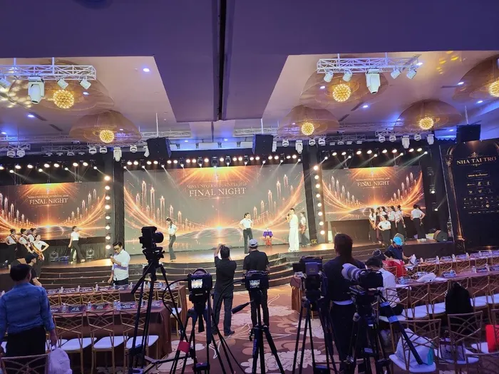 Tác nghiệp tại sự kiện Miss Universe Business 2026